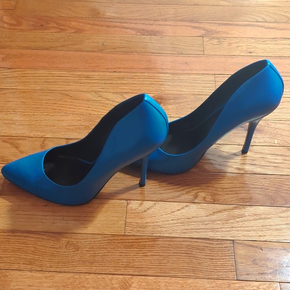 Steve Madden Galleryy Turquoise Lear - Picture 2 of 4